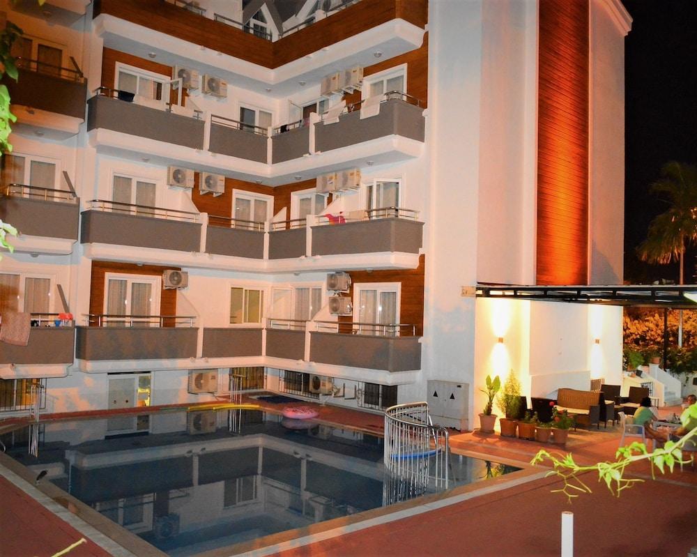 Marsyas Hotel 马尔马里斯 外观 照片